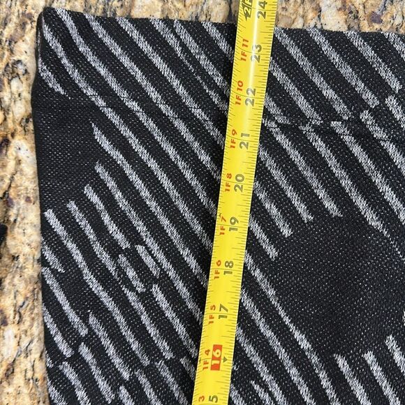 Moonlight by Y&S Cowl Neck Long Sleeve Mixed Print Top Size L - Picture 7 of 7